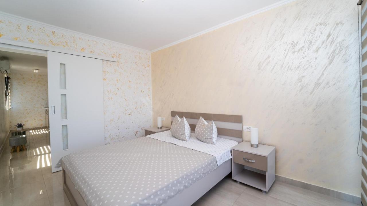 Apartamento Casi Saturn Exterior foto